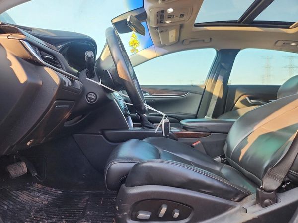2014 CADILLAC XTS Luxury
