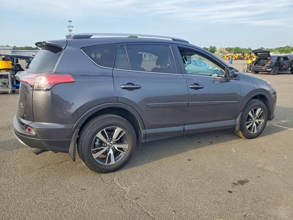 2018 TOYOTA RAV4 Adventure/XLE