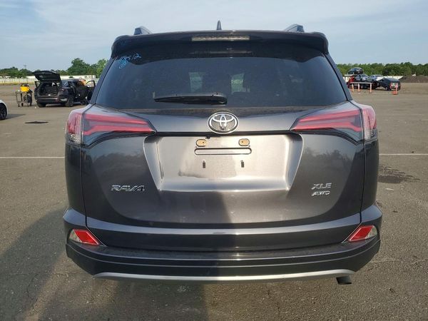 2018 TOYOTA RAV4 Adventure/XLE