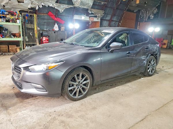 2018 MAZDA 3 Touring
