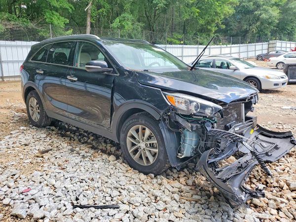 2017 KIA SORENTO L, LX
