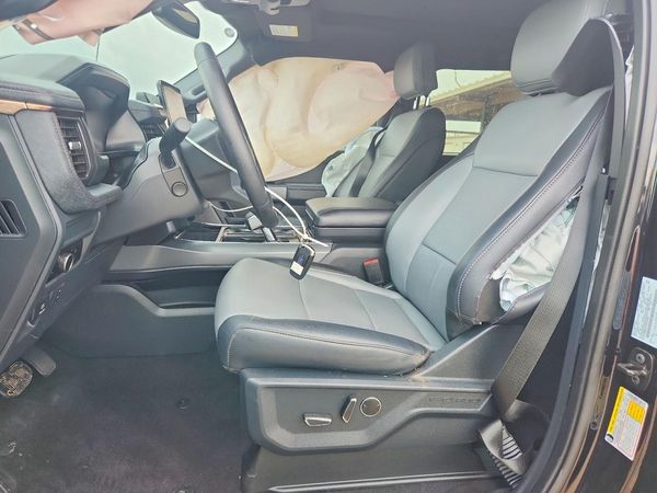 2025 FORD F150 Lariat — DENT