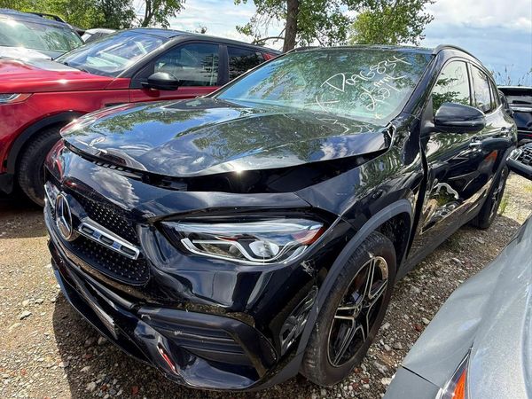 2021 MERCEDES-BENZ GLA