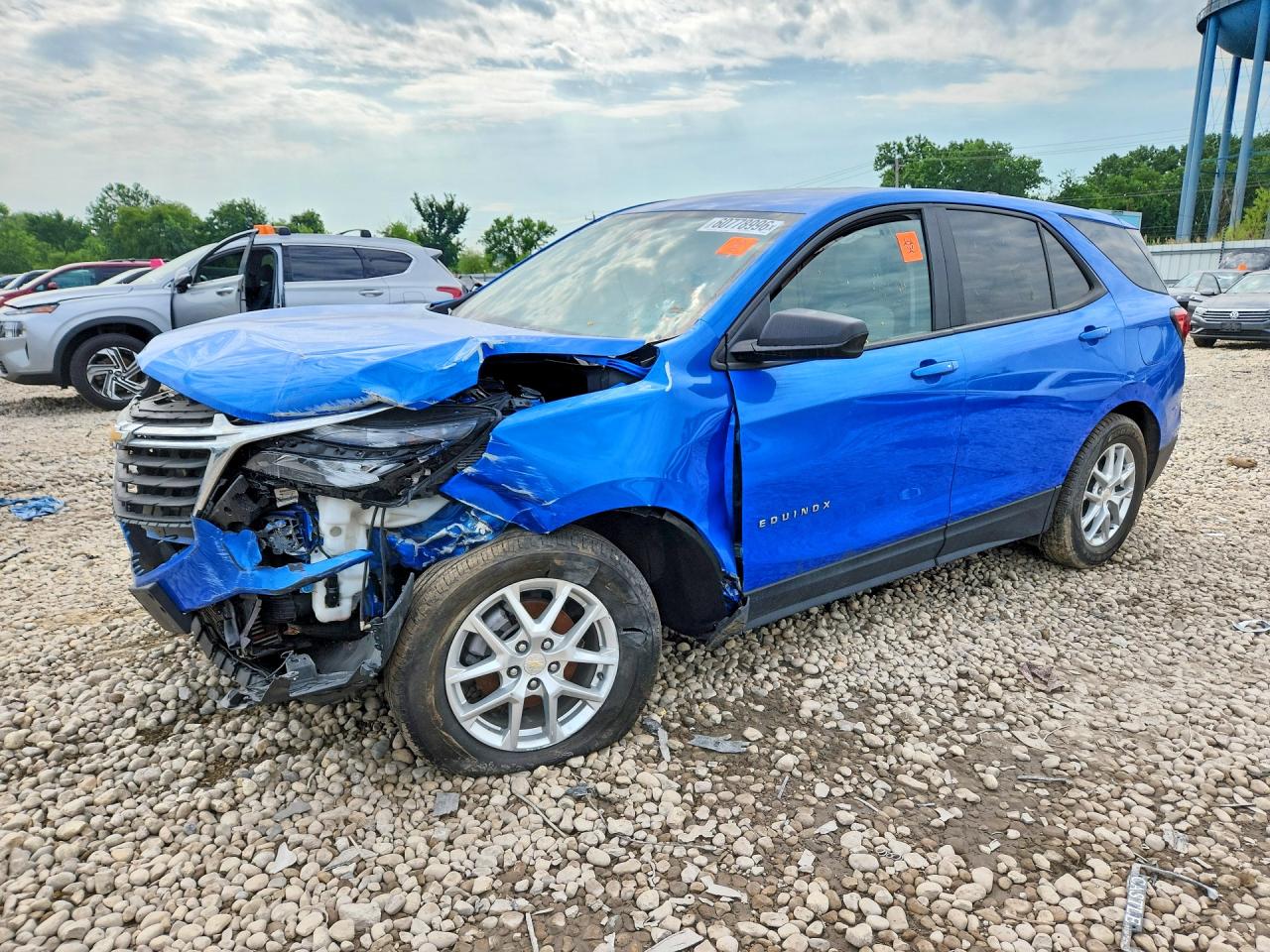 2024 CHEVROLET EQUINOX LS — Front 3/4