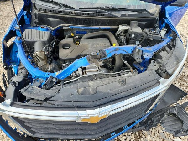 2024 CHEVROLET EQUINOX LS — Engine bay