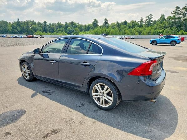 2013 VOLVO S60