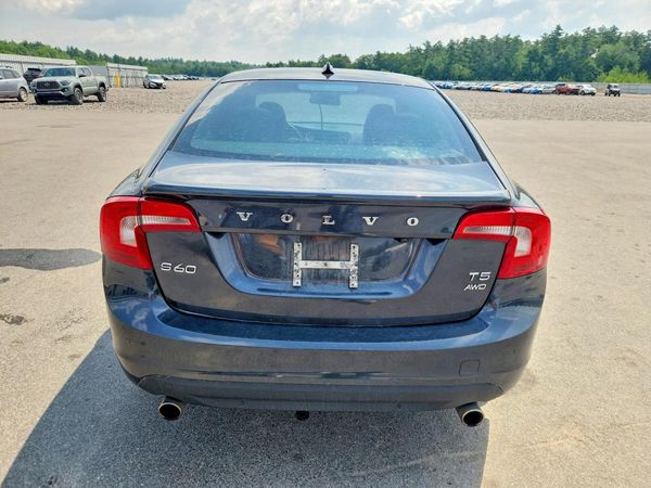 2013 VOLVO S60