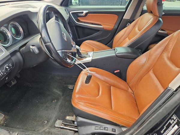 2013 VOLVO S60