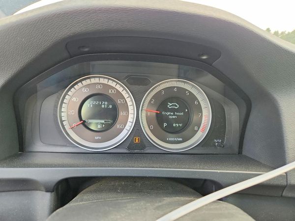 2013 VOLVO S60
