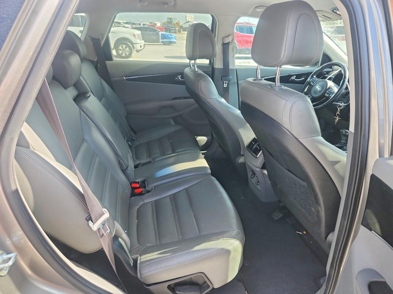 2016 KIA SORENTO EX