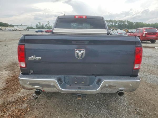 2014 RAM 1500 SLT QUAD CAB 4X2