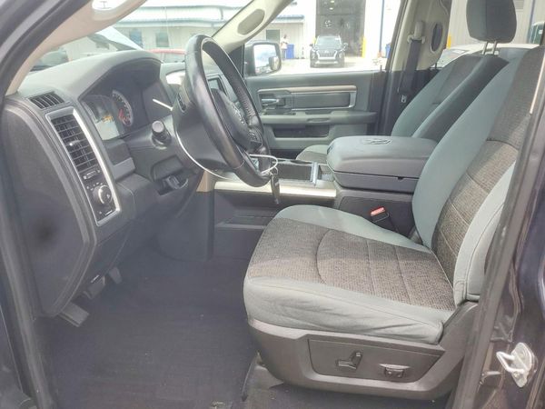 2014 RAM 1500 SLT QUAD CAB 4X2