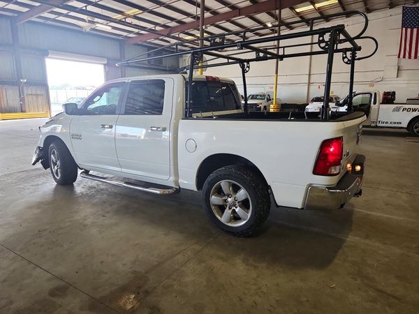 2017 RAM 1500 SLT