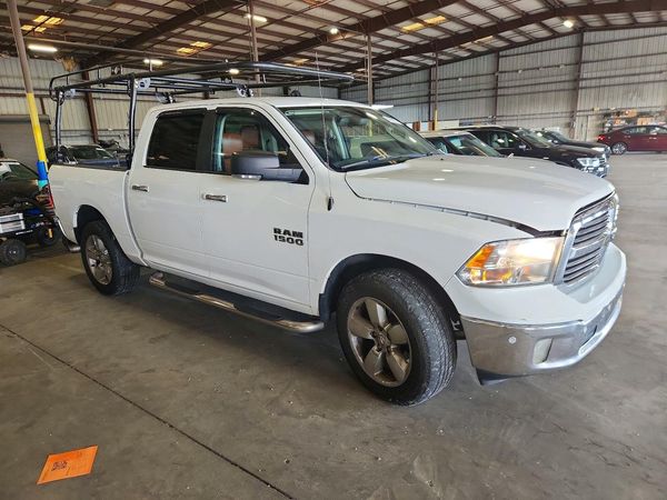 2017 RAM 1500 SLT