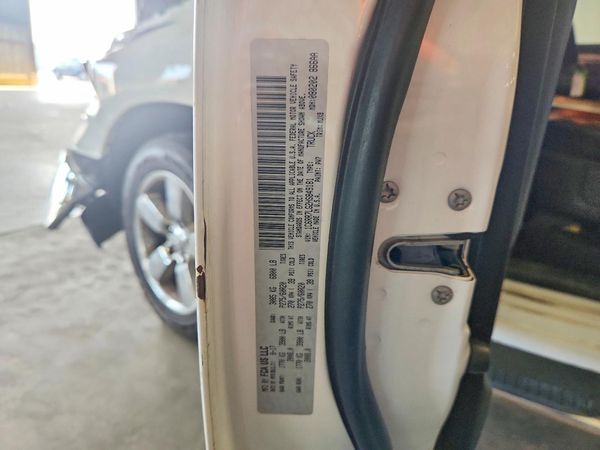 2017 RAM 1500 SLT