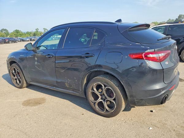 2022 ALFA ROMEO STELVIO
