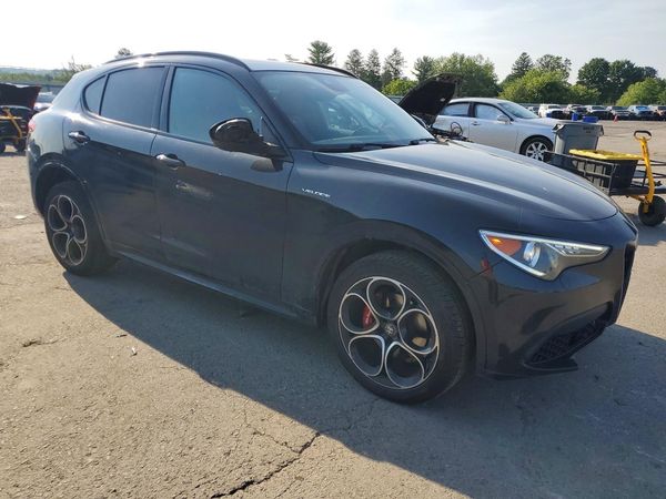 2022 ALFA ROMEO STELVIO