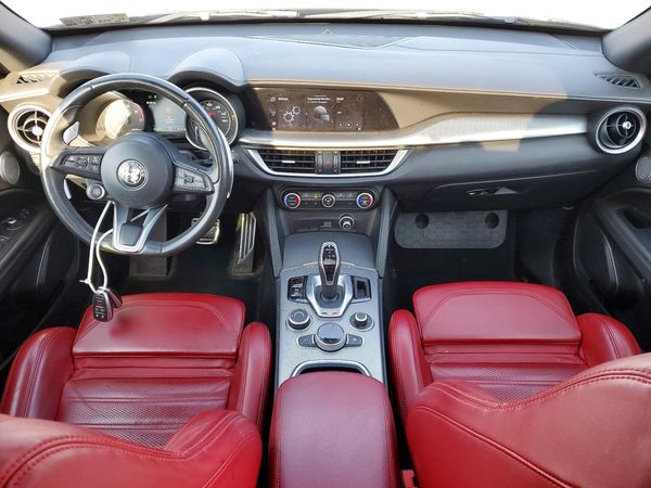 2022 ALFA ROMEO STELVIO