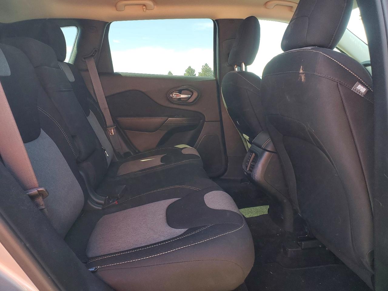 2016 JEEP CHEROKEE SPORT 4X4
