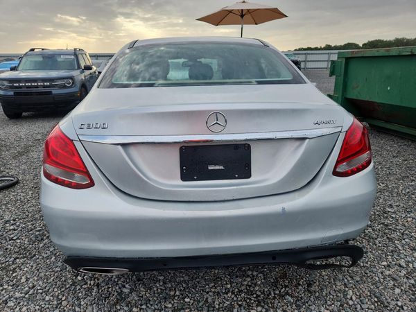 2015 MERCEDES-BENZ C 4-MATIC