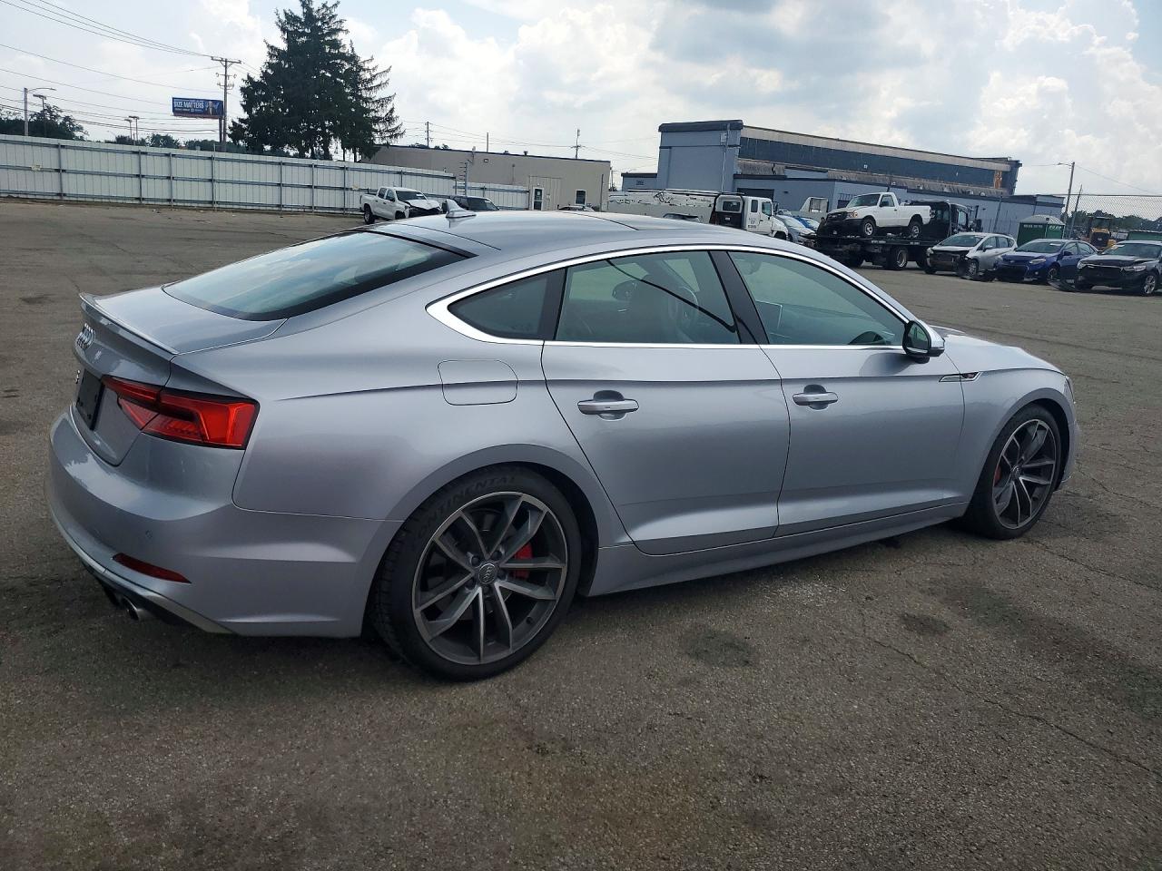 2018 AUDI S5