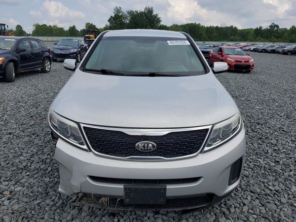 2015 KIA SORENTO GL