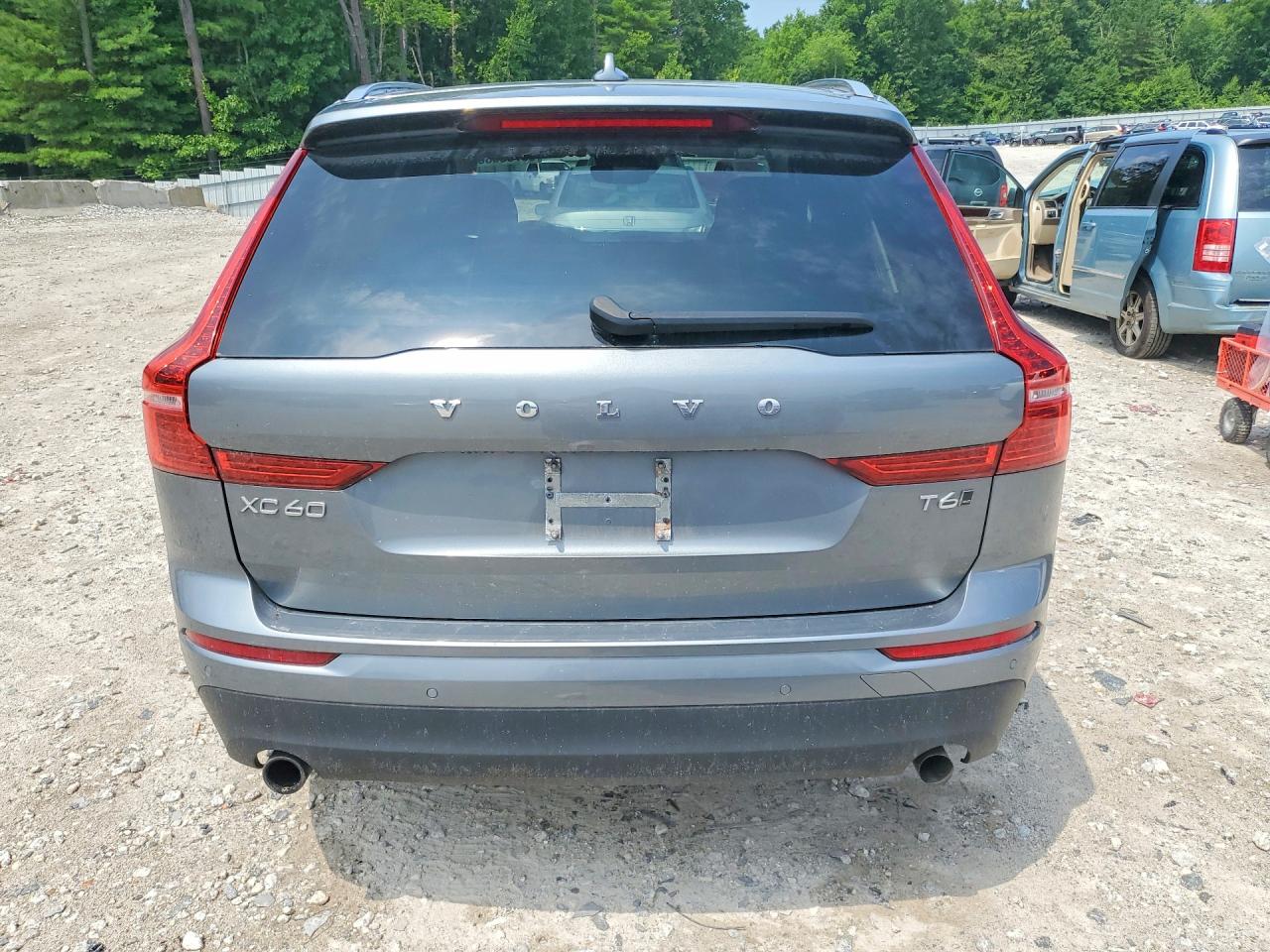2019 VOLVO XC60 Momentum