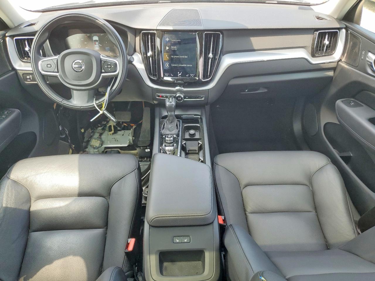 2019 VOLVO XC60 Momentum