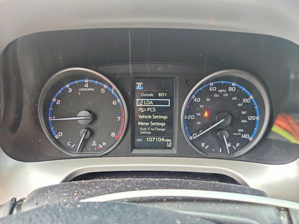 2018 TOYOTA RAV4 LE
