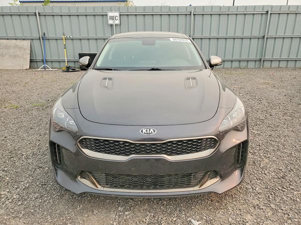 2021 KIA STINGER