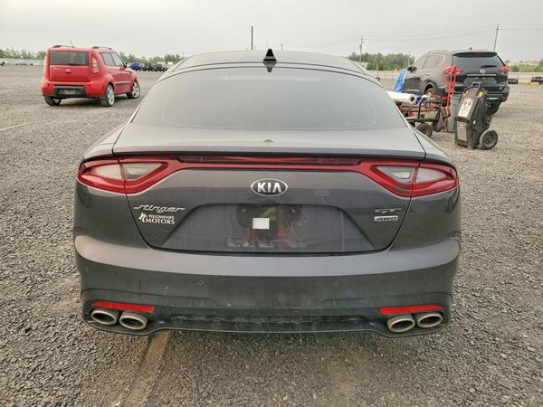 2021 KIA STINGER