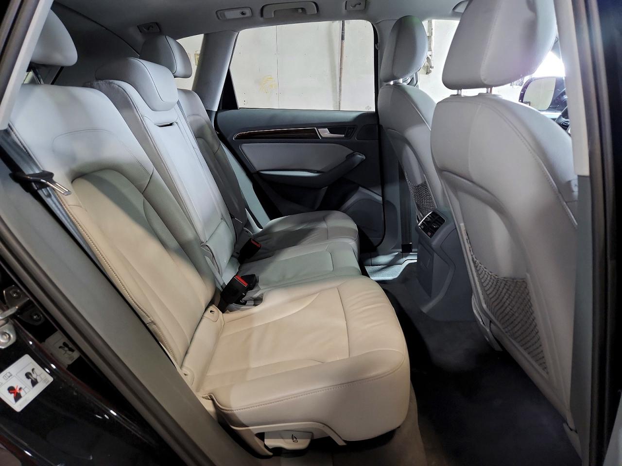 2013 AUDI Q5 Premium Plus