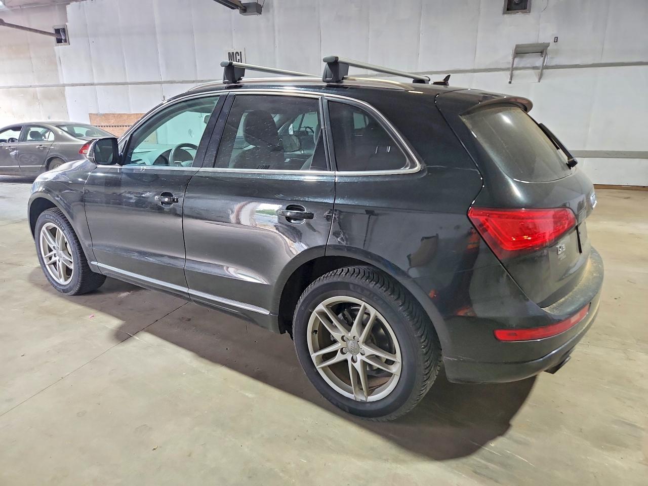 2013 AUDI Q5 Premium Plus