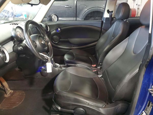2013 MINI COOPER