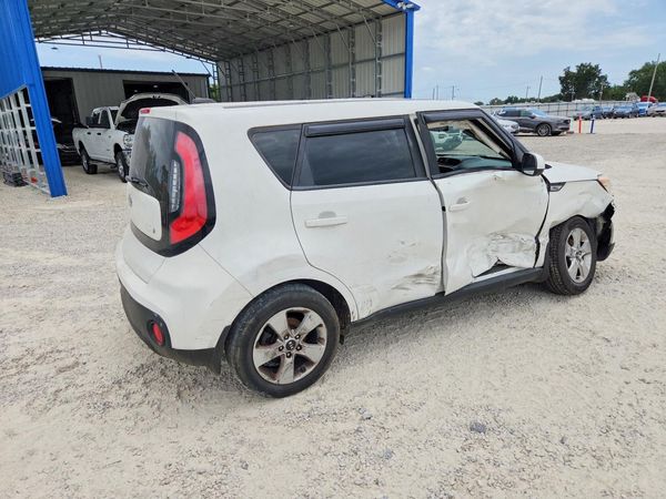 2017 KIA SOUL Base