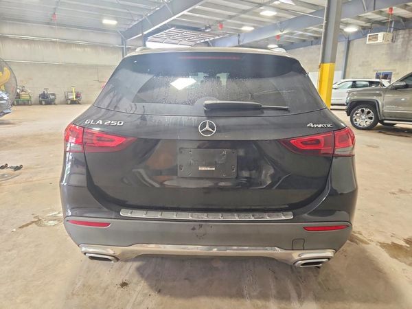 2021 MERCEDES-BENZ GLA GLA250-4M