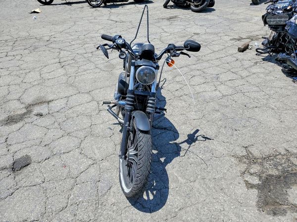 2015 HARLEY-DAVIDSON XL883