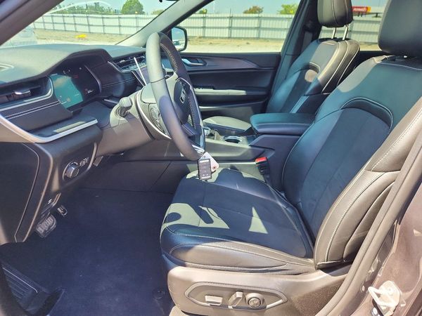 2024 JEEP GRAND CHEROKEE L LAREDO 4X4