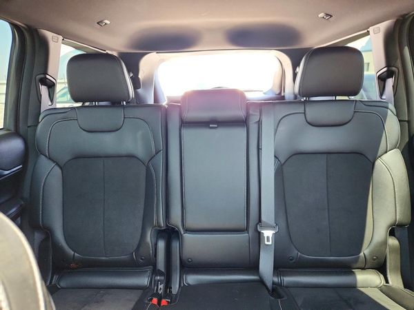 2024 JEEP GRAND CHEROKEE L LAREDO 4X4