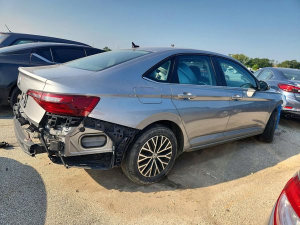 2021 VOLKSWAGEN JETTA S / SE / R-Line