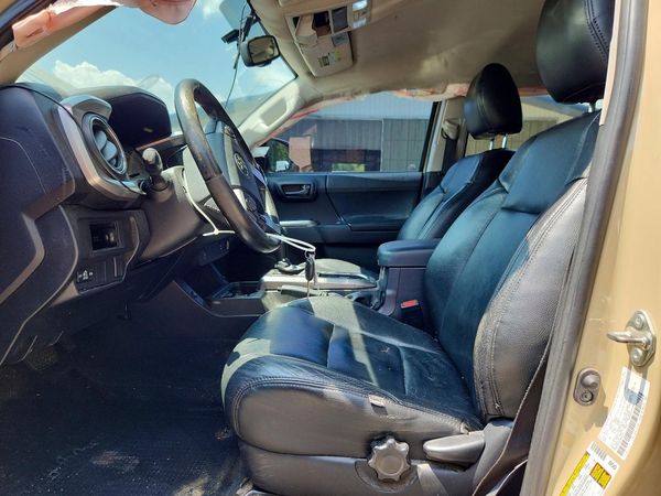 2016 TOYOTA TACOMA
