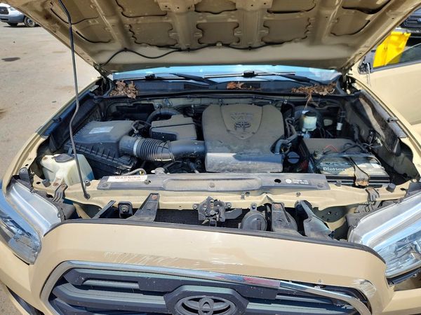2016 TOYOTA TACOMA