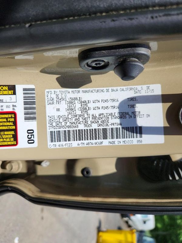 2016 TOYOTA TACOMA