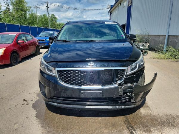 2017 KIA SEDONA LX