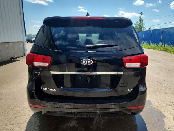 2017 KIA SEDONA LX