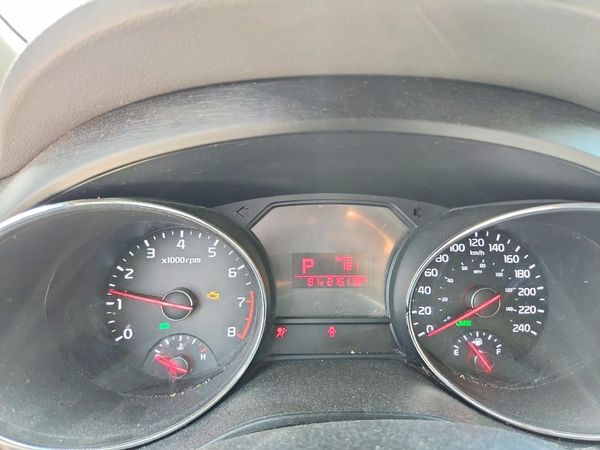 2017 KIA SEDONA LX