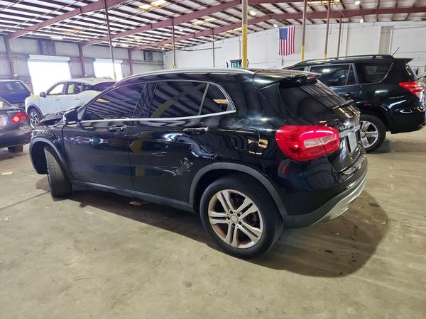2017 MERCEDES-BENZ GLA GLA250-4M