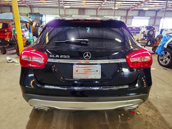 2017 MERCEDES-BENZ GLA GLA250-4M
