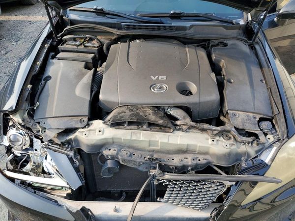 2013 LEXUS IS 250