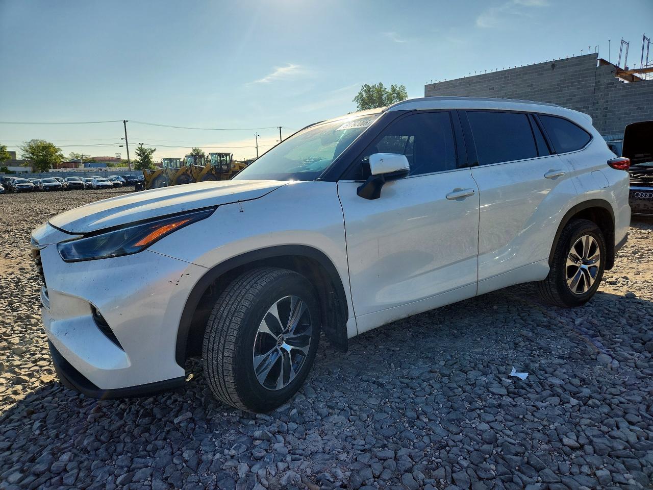 2022 TOYOTA HIGHLANDER